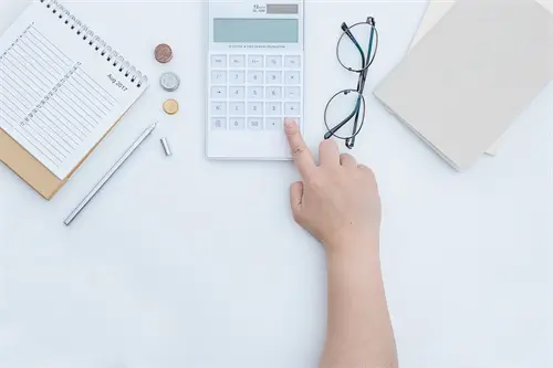 地方课程什么融